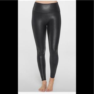 Spanx faux leather pebble leggings